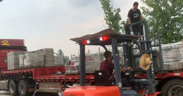 淄博 黄金麻冰裂纹，地铺石装车