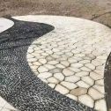 淄博 黄金麻冰裂纹地铺石工地铺装案例