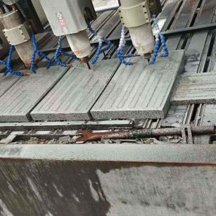 淄博 芝麻白花岗岩荔枝面盲道雕刻