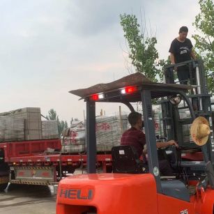 淄博 黄金麻冰裂纹，地铺石装车