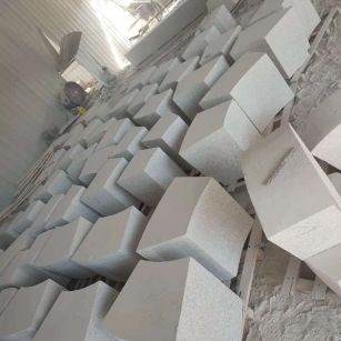 淄博 白麻花岗岩异形坐凳