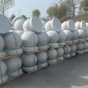 淄博 白麻花岗岩石材圆球，石球，挡车球，隔离球，景观石球，风水球等