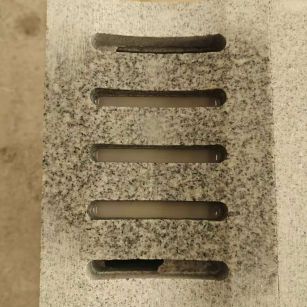 淄博 芝麻白拉丝面花岗岩U型开槽排水槽