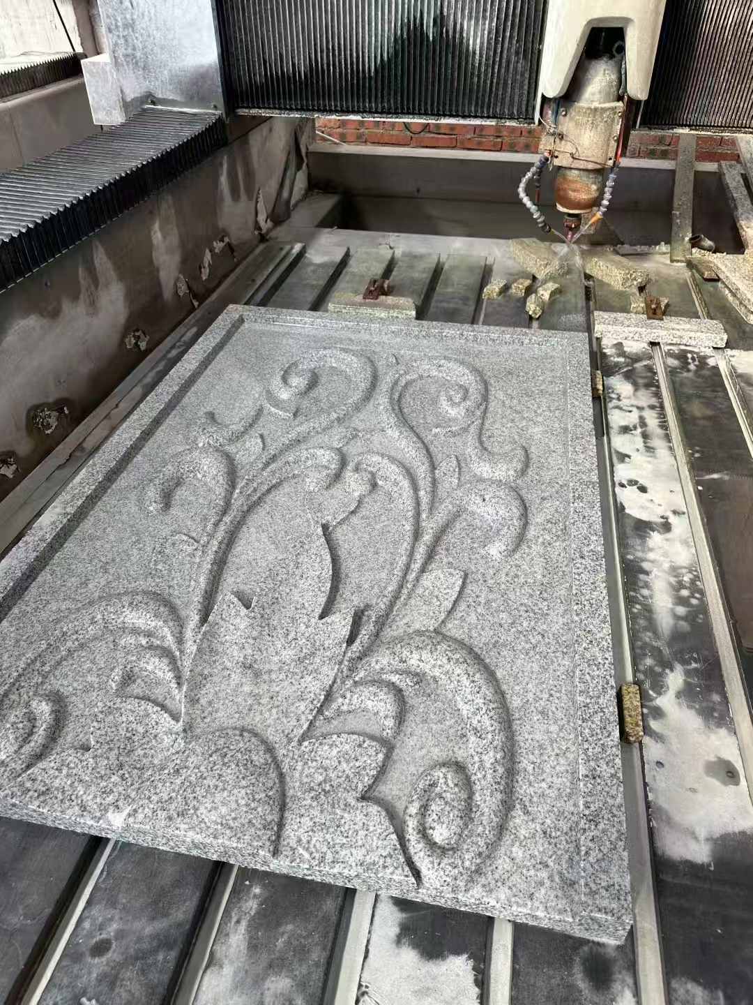 淄博 白麻别墅干挂雕花板