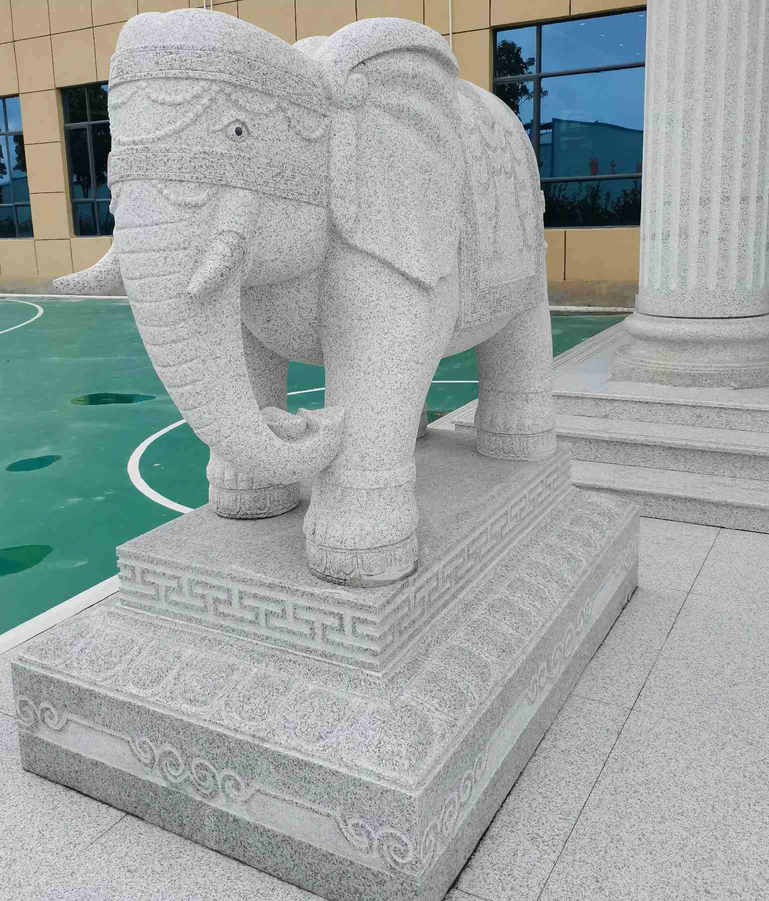 淄博 白麻花岗岩动物异形石雕-大象