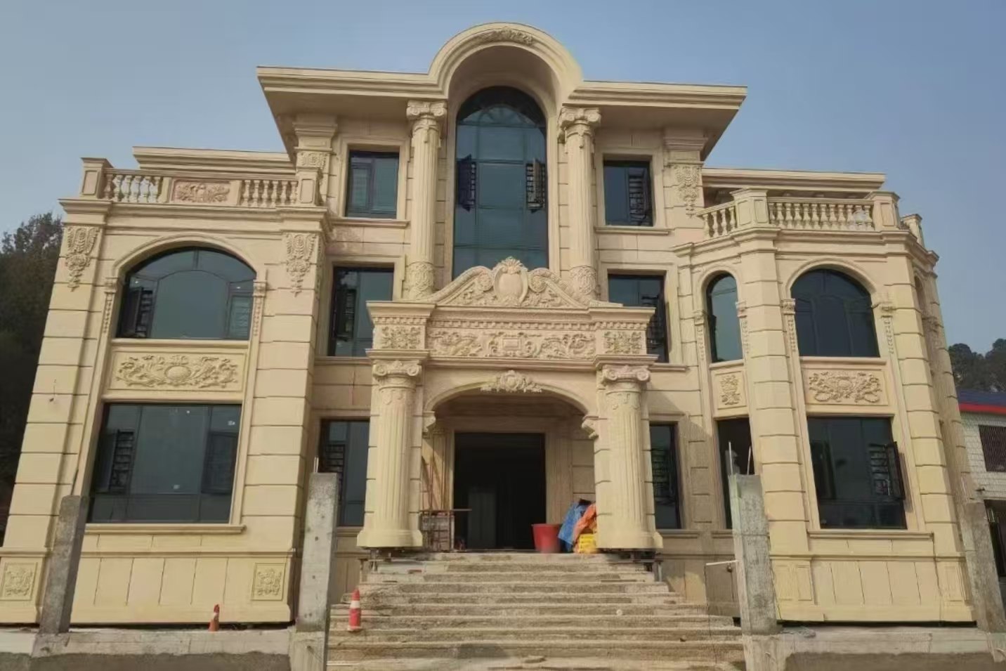 淄博 黄金麻花岗岩别墅外墙干挂