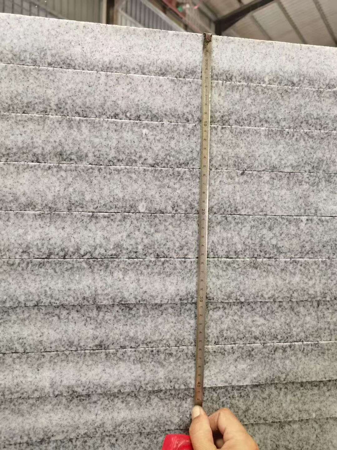 淄博 芝麻白火烧成品厚薄均匀，B料价格接近A料质量