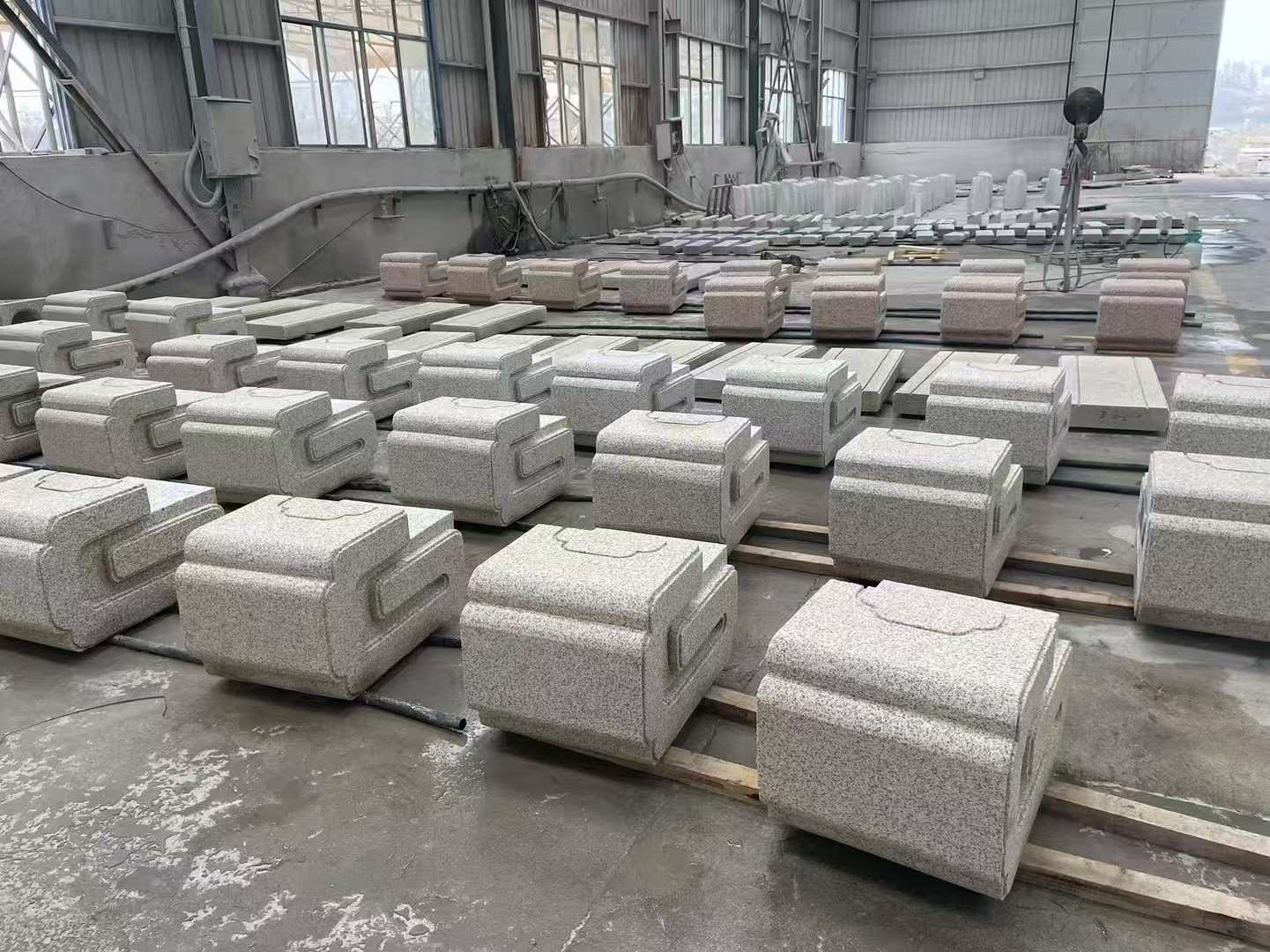 淄博 白麻花岗岩异形加工-石凳，坐凳