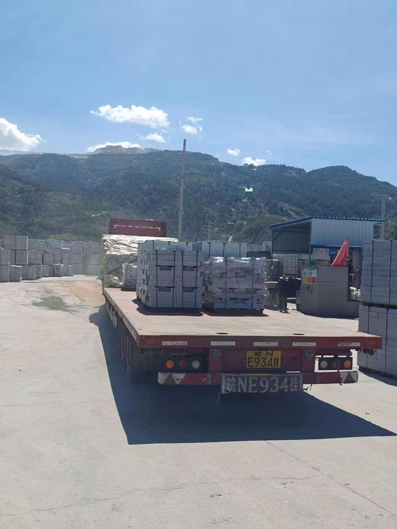 淄博 芝麻白仿形路沿石，直形路沿石